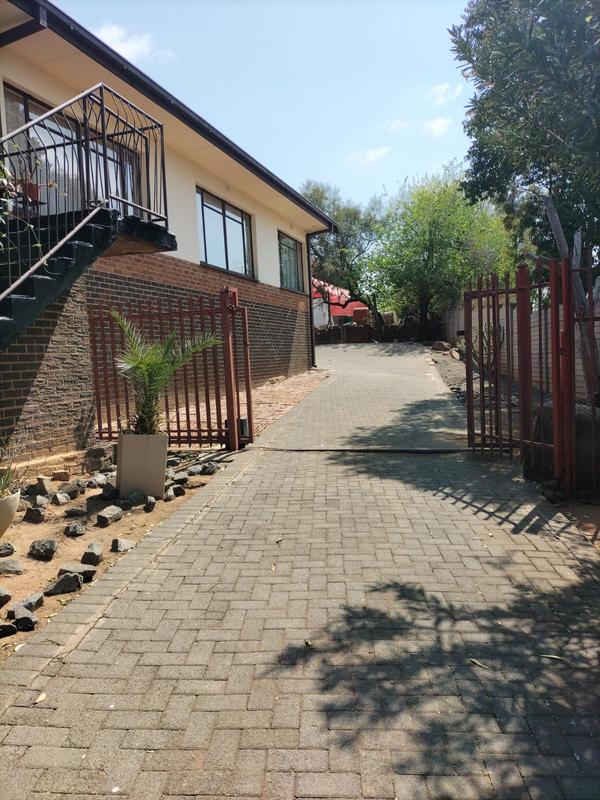 4 Bedroom Property for Sale in Uitsig Free State